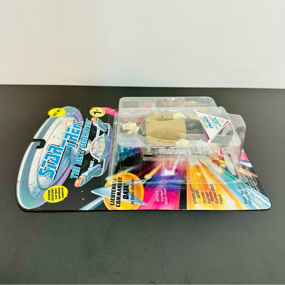 Star Trek The Next Generation DATA IN DRESS UNIFORM 1994 Playmates Figure NEW! - Picture 2 of 7